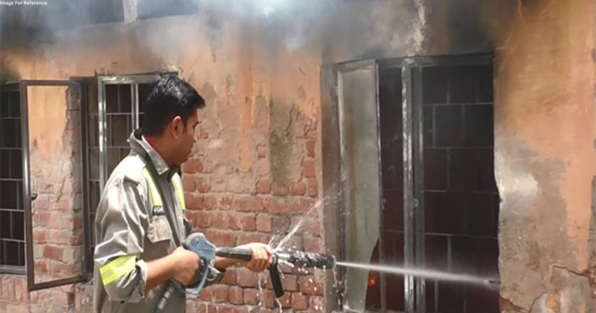 Uttar Pradesh: Fire breaks out at Postal Goods Godown in Aligarh